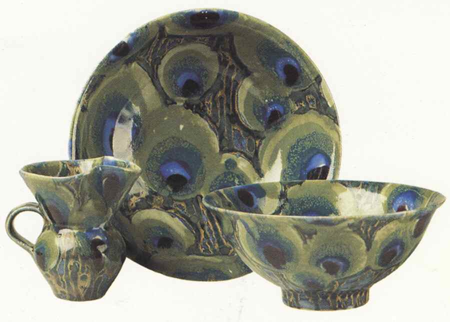 Peacock 10" Round Serving Bowl by Dart Pottery-1