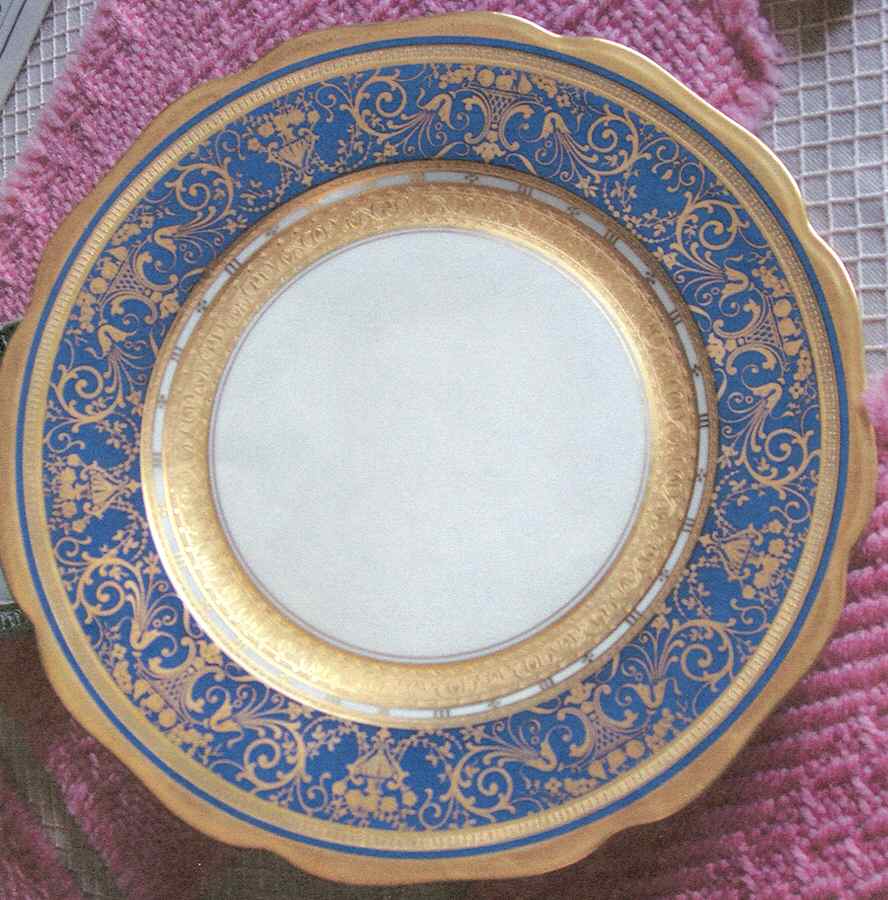 DDW14 Dinner Plate by Deluxe Decorating-1