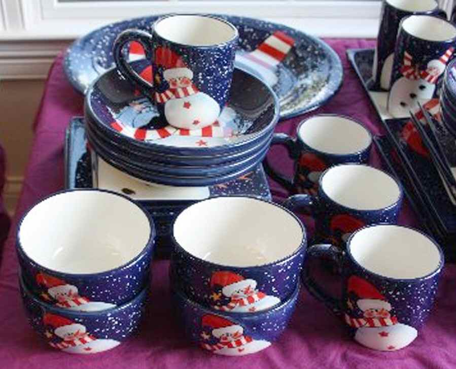 Holiday Snowman 9" Soup/Pasta Bowl by Dansk-1