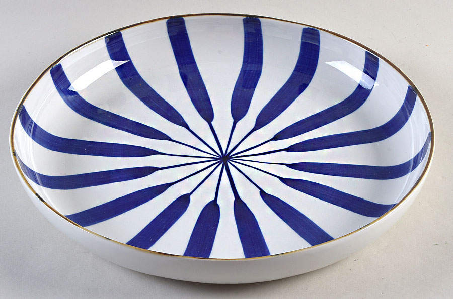 DAN168 13" Deep Round Platter by Dansk-1