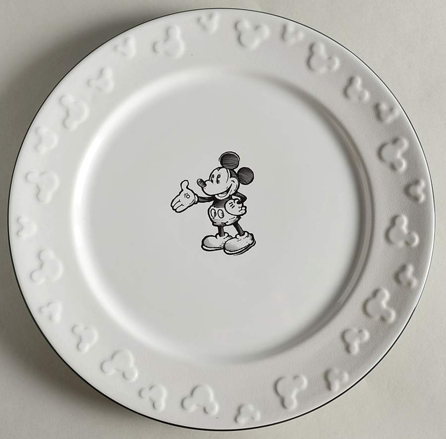 Gourmet Mickey (Black & White) Dinner Plate by Disney-1