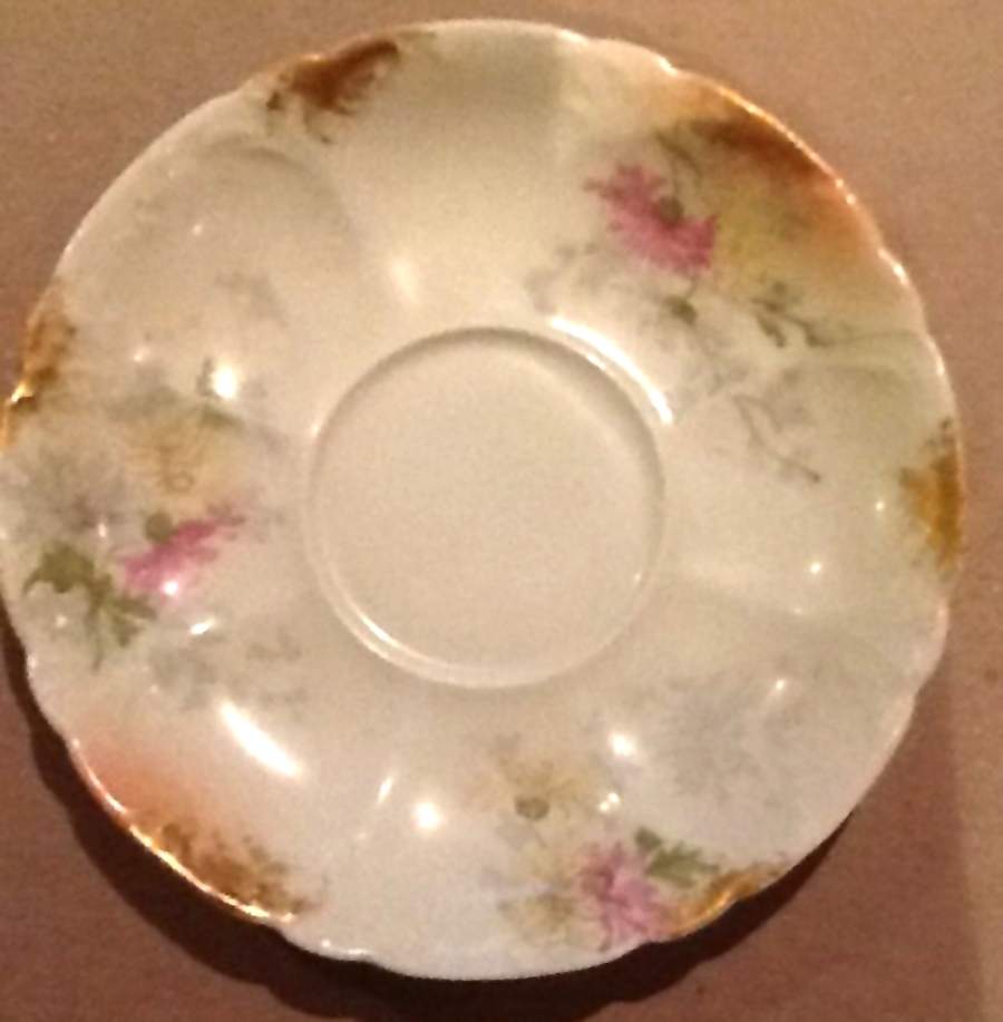 8993 Saucer by Delinieres-1
