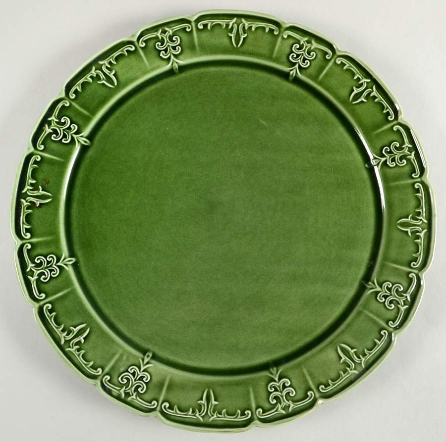 DYC1 Cake Plate by Decma-1