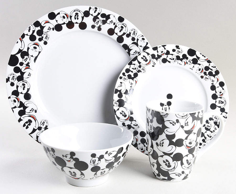 All Over Mickey & Minnie 4 Piece Place Setting by Zrike-1