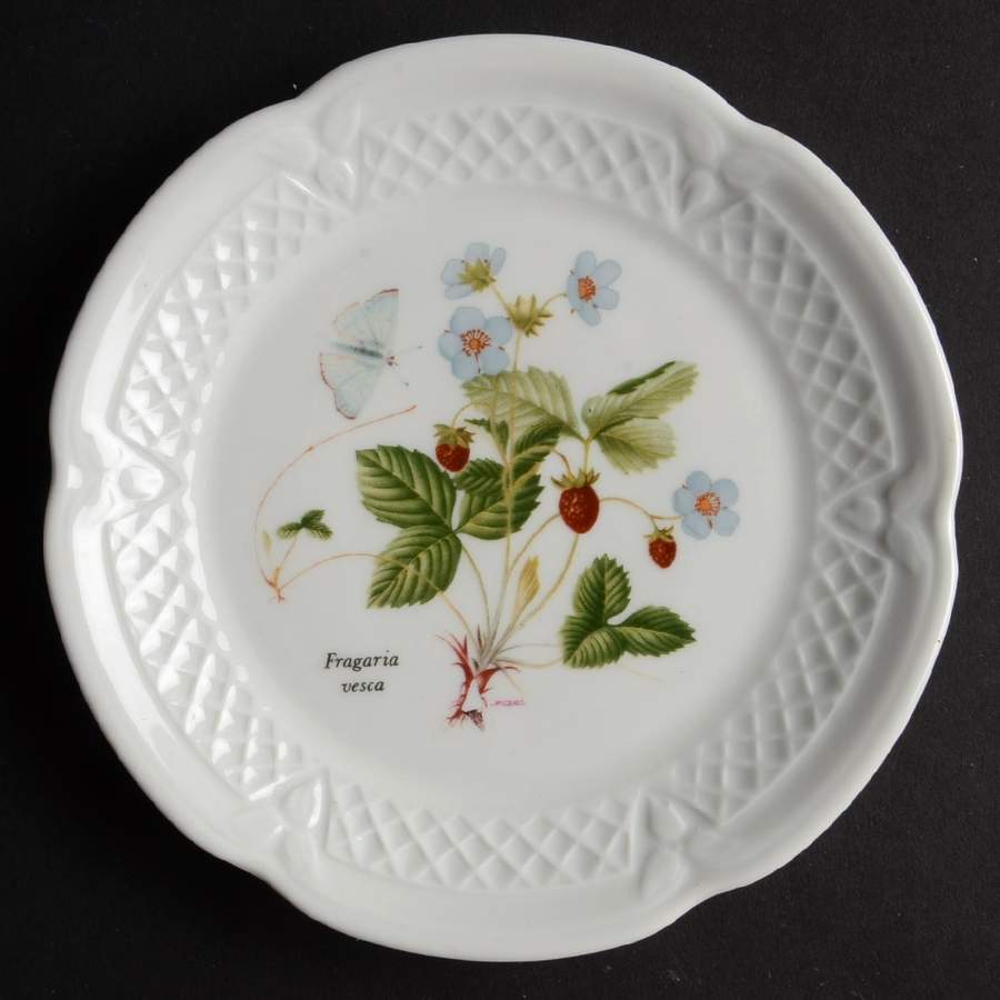 Vesca Canape Plate by Louis Lourioux-1
