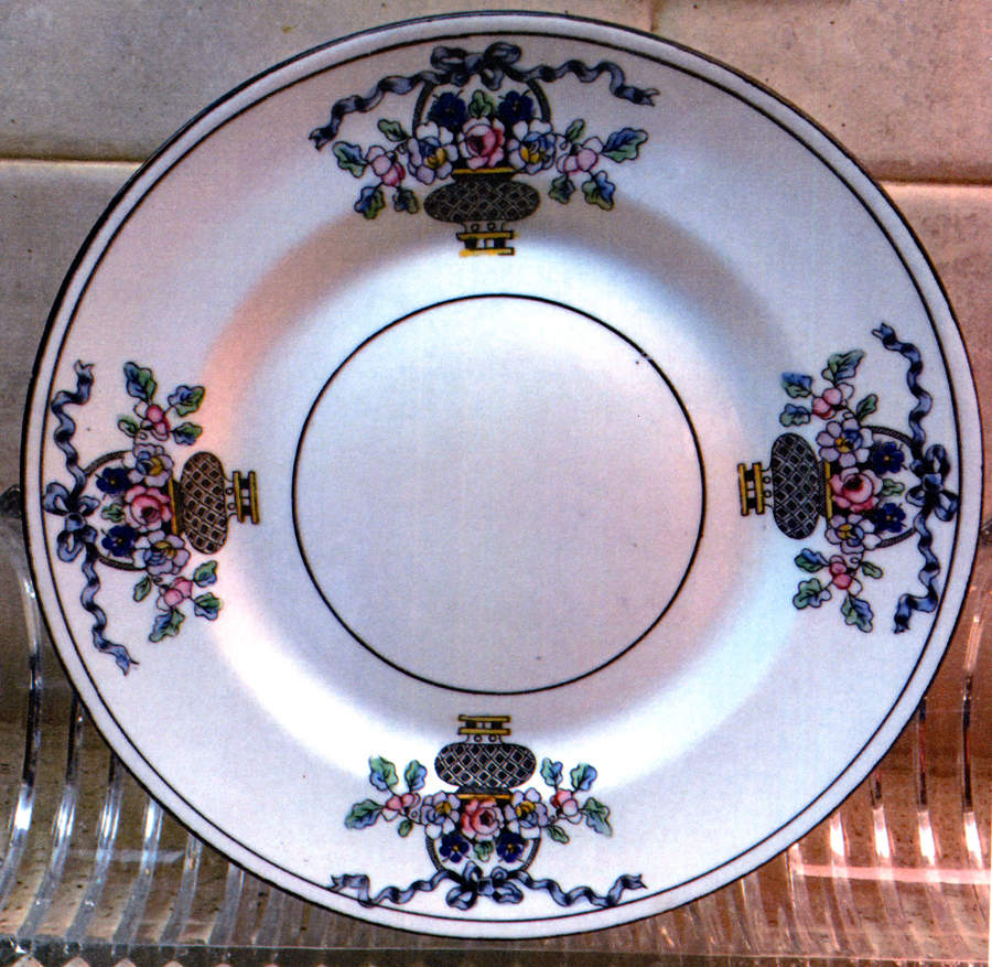 DLP18 Saucer by Delphine-1