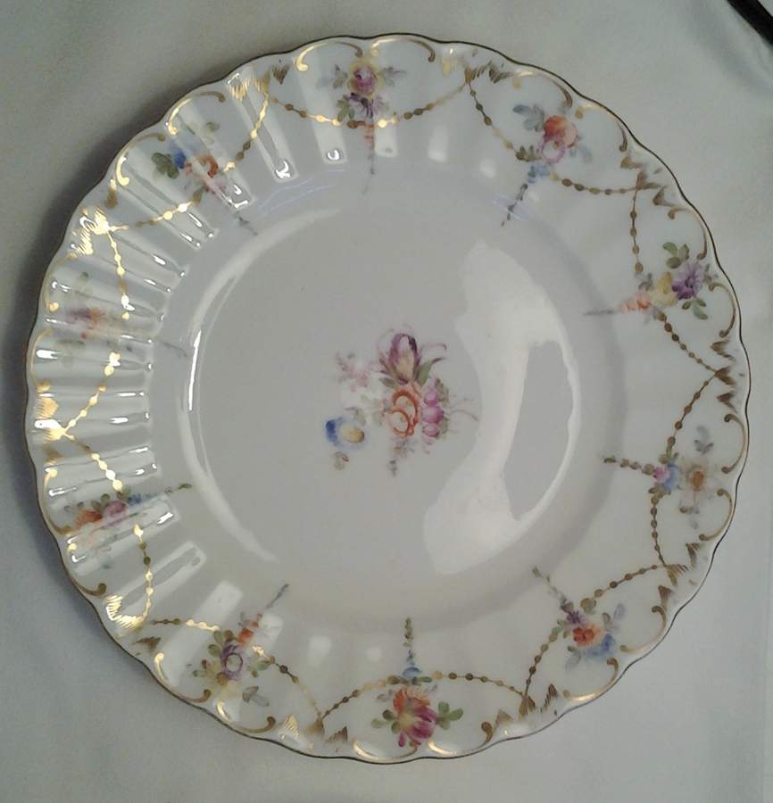 DRE151 Dinner Plate by Dresden (German)-1
