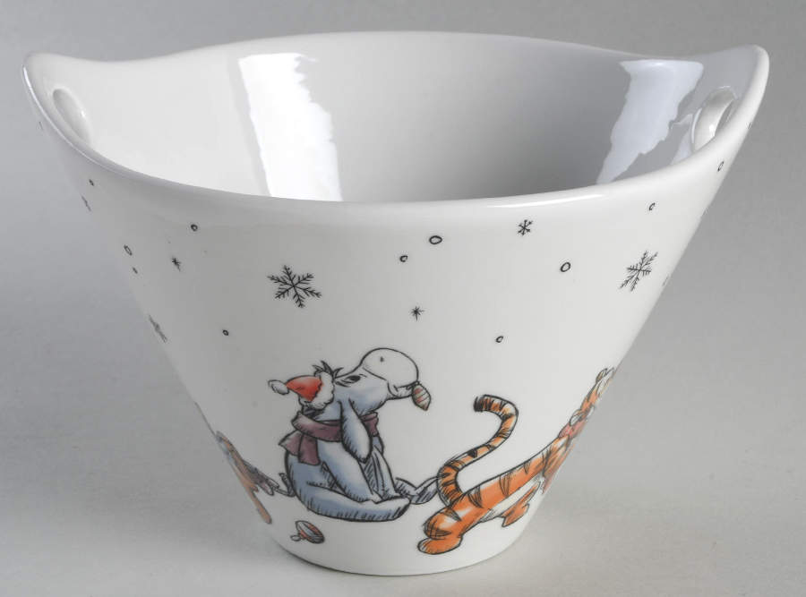 Pooh Christmas Noodle Bowl by Zrike-1