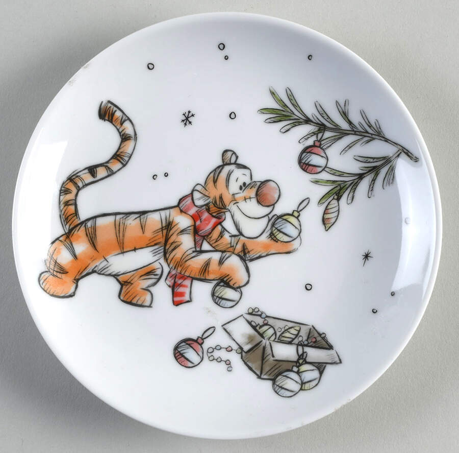 Pooh Christmas Appetizer Plate by Zrike-1