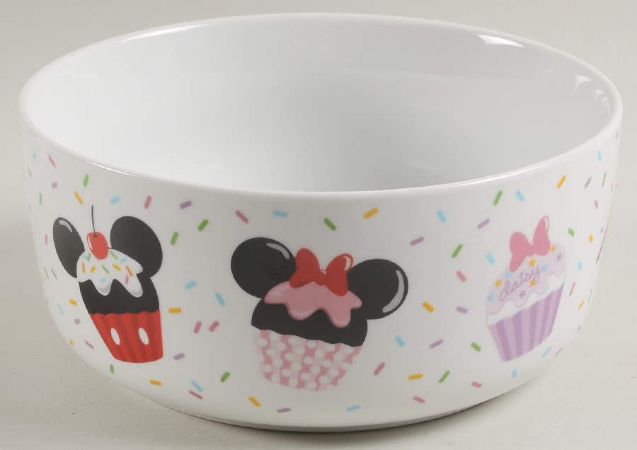 Mickey Mouse and Friends (Miscellaneous) 32 Oz Round Plastic Microwave Bowl No Vent Lid by Zrike-1