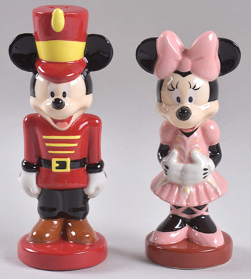 Mickey and Minnie Christmas Fun Figural Salt & Pepper Set by Zrike-1