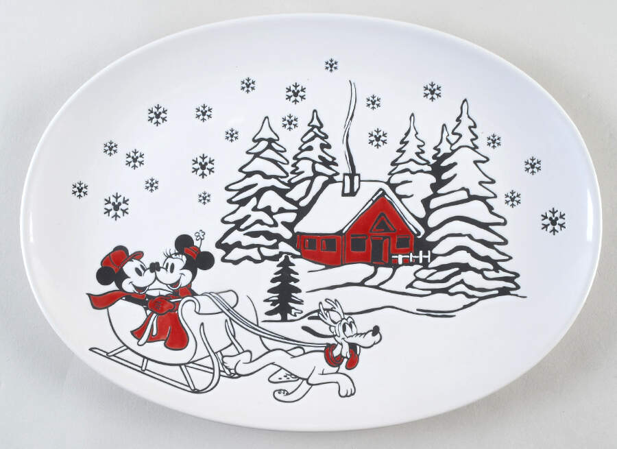 Mickey and Minnie Christmas Fun 14" Oval Serving Platter by Zrike-1