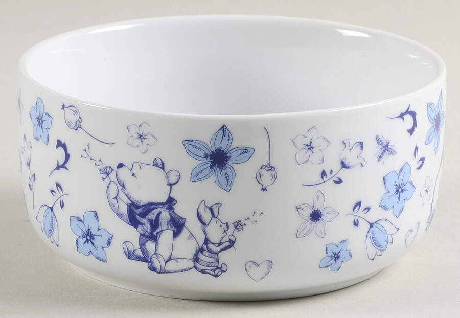 Winnie the Pooh Blue Dreams 16 Oz Round Plastic Microwave Bowl No Vent Lid by Zrike-1