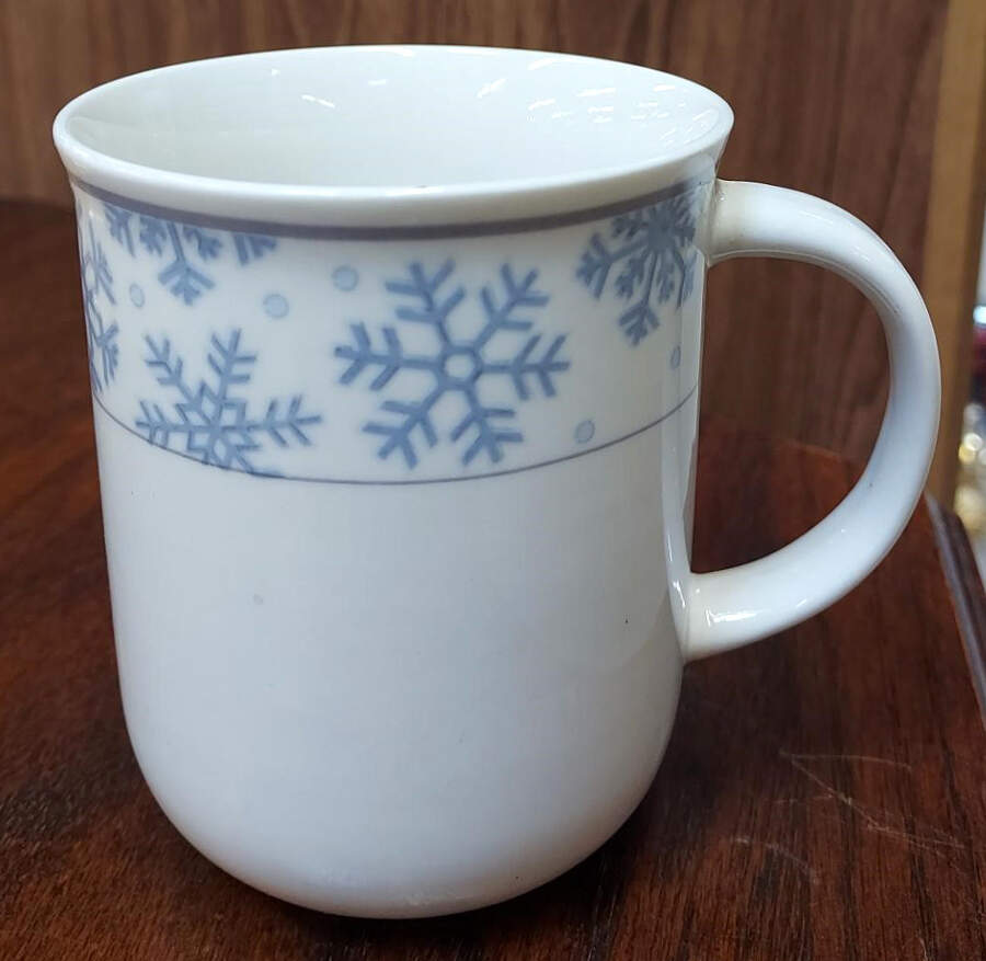 Frosty Mug by Daily Dining-1