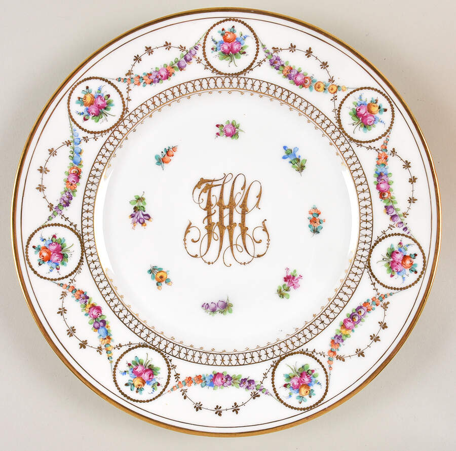 DRE153 Dinner Plate by Dresden (German)-1