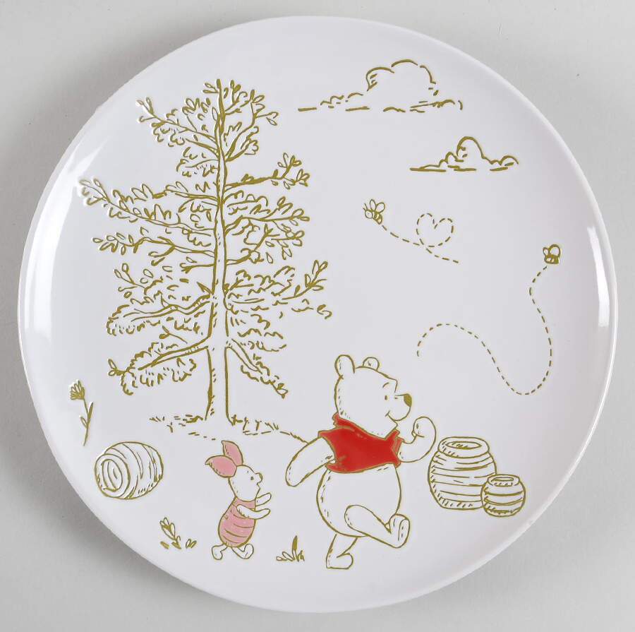 Winnie the Pooh Bee at One Dinner Plate by Zrike-1