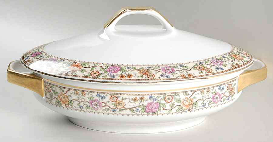 EAM10 Oval Covered Vegetable by E & A Muller-1