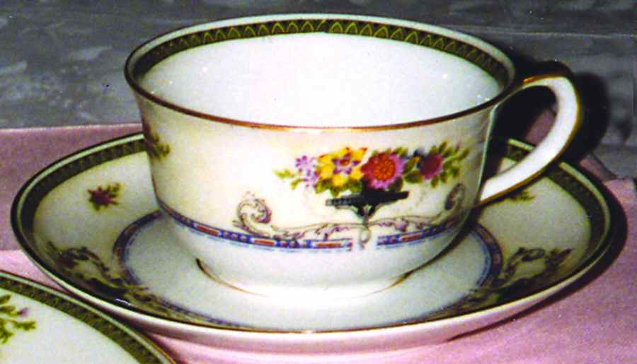 EAM5 Flat Cup & Saucer Set by E & A Muller-1