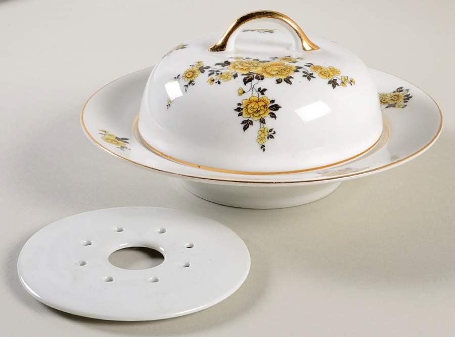 EAM6 (BAVARIA) Round Covered Butter by E & A Muller-1