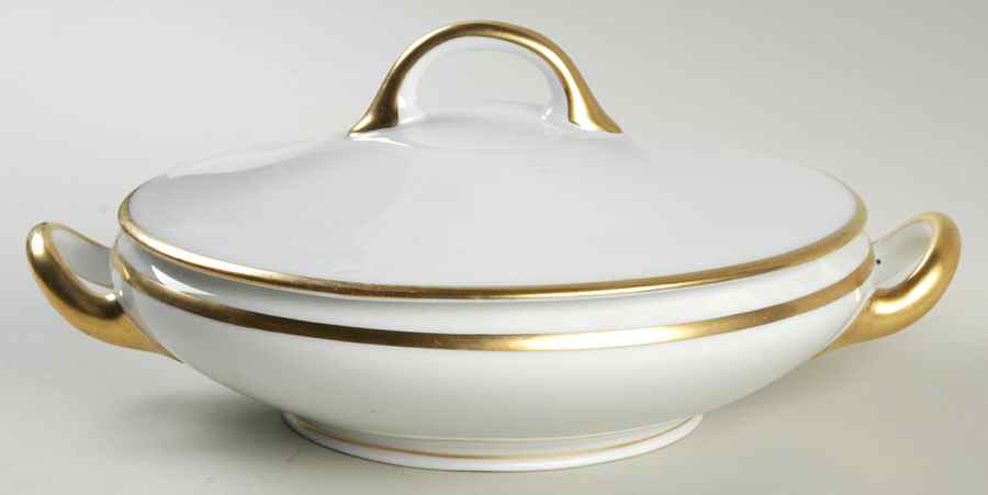 The Empire Round Covered Vegetable by E & A Muller-1