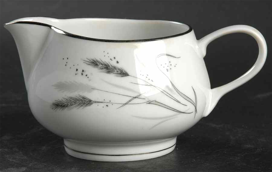 Ceres (Coupe) Mini Creamer by Easterling-1