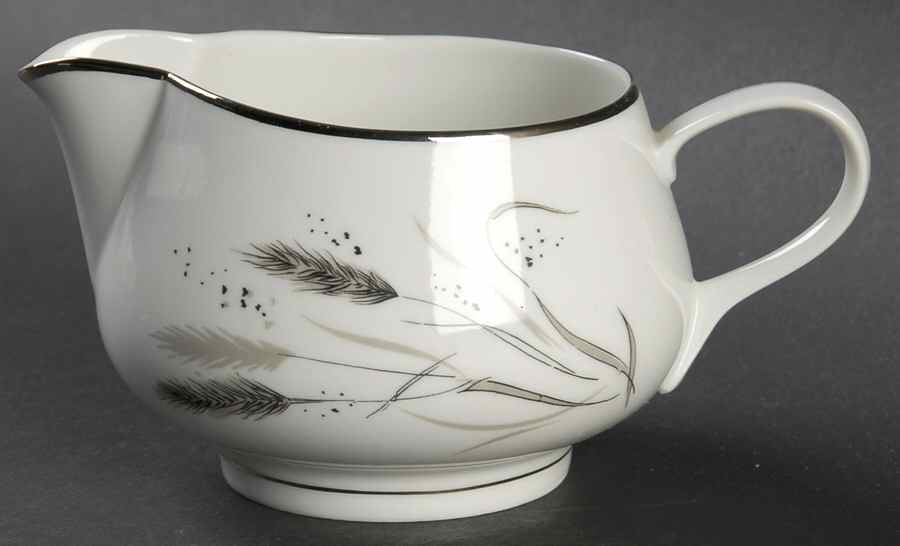 Ceralia Creamer by Easterling-1