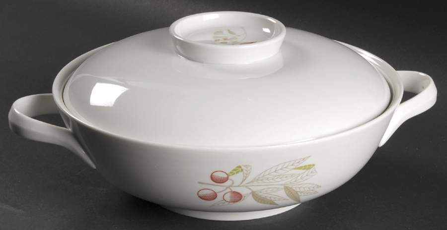 Forever Spring (Coupe) Round Covered Vegetable by Easterling-1