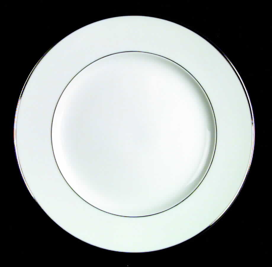 Lohengrin Dinner Plate by Easterling-1