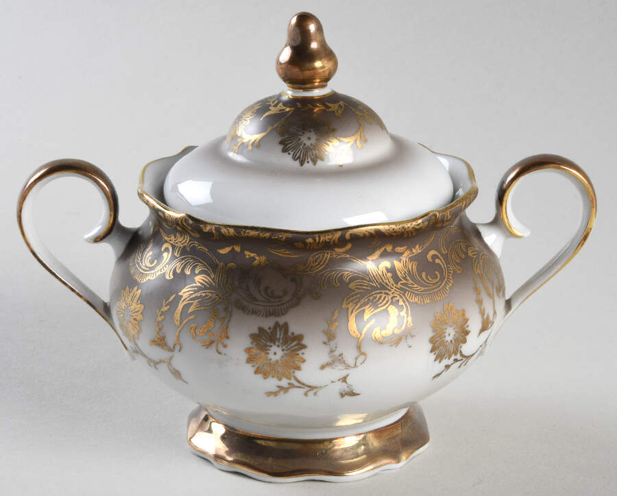 1578 Sugar Bowl & Lid by Eberthal-1