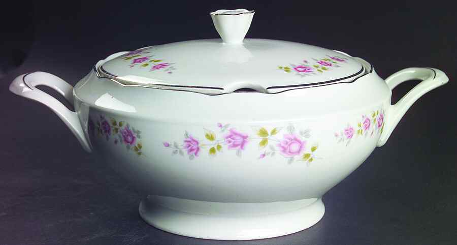 Bella Rose Tureen &  Lid by Embassy (Poland)-1