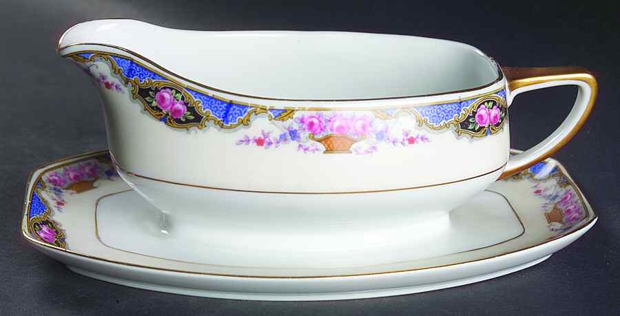 1262 (Verge, Cream Rim) Gravy Boat with Attached Underplate by Edelstein-1