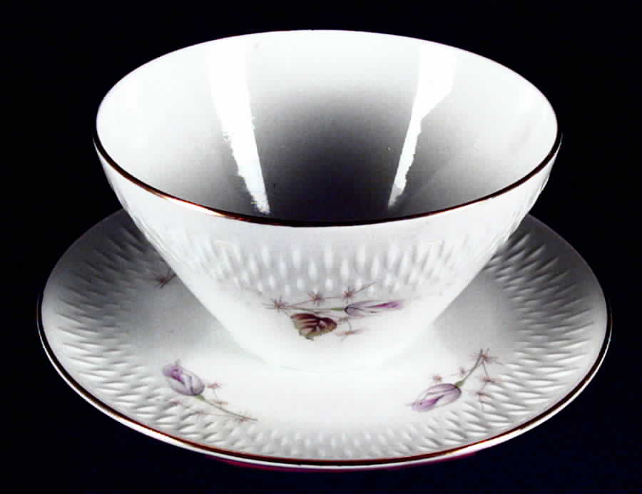 22241 Gravy Boat with Attached Underplate by Edelstein-1