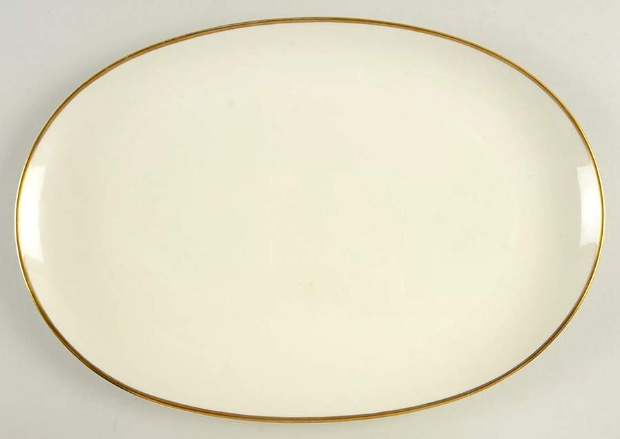 7540 (Coupe Shape) 15" Oval Serving Platter by Edelstein-1