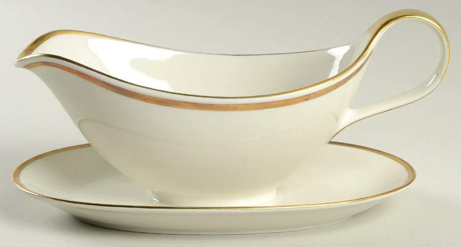 7540 (Coupe Shape) Gravy Boat with Attached Underplate by Edelstein-1