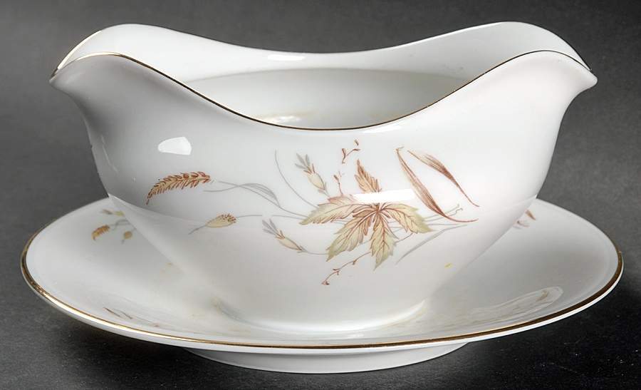 Aurora Gravy Boat with Attached Underplate by Edelstein-1