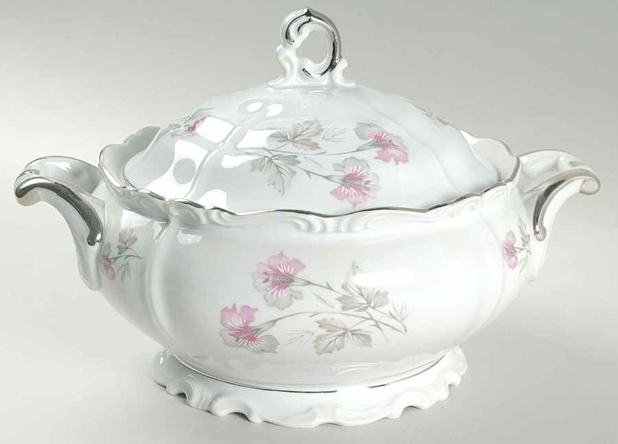 Belfonte Round Covered Vegetable by Edelstein-1