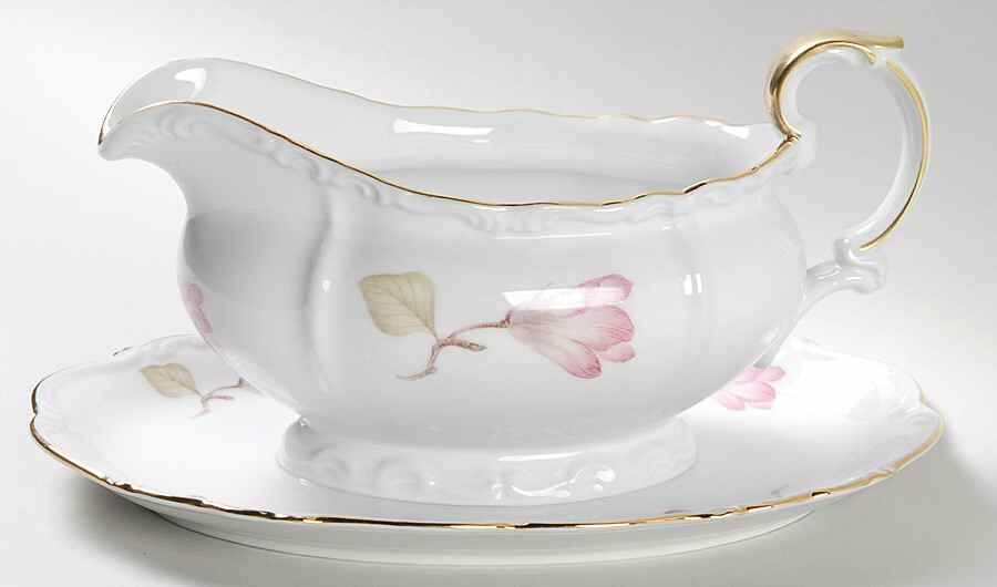 Carolina Gravy Boat with Attached Underplate by Edelstein-1
