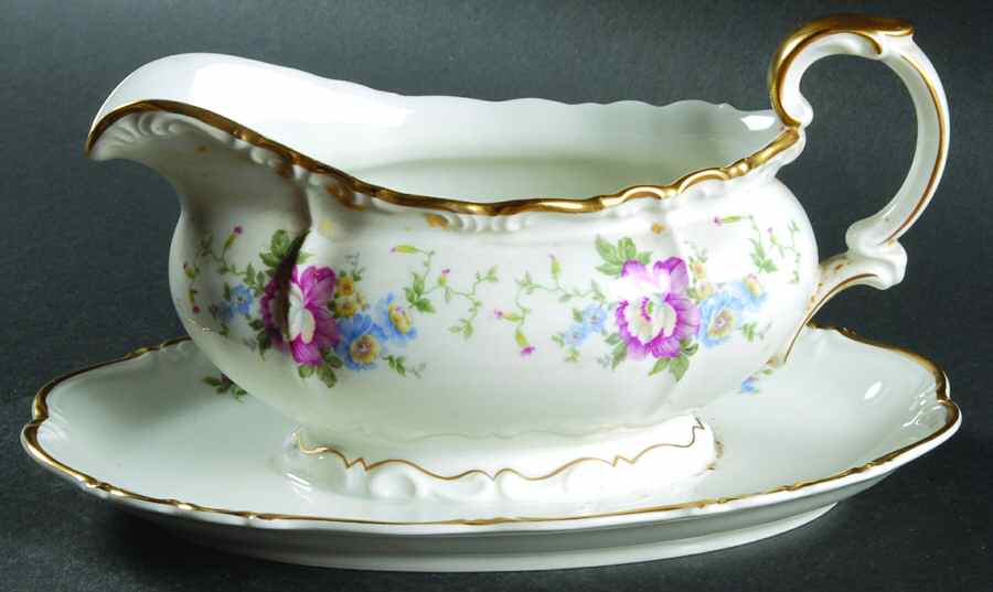 Gilford Gravy Boat with Attached Underplate by Edelstein-1