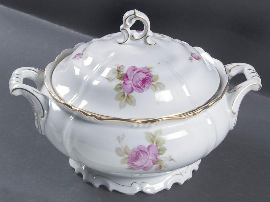 La Vie En Rose Round Covered Vegetable by Edelstein-1