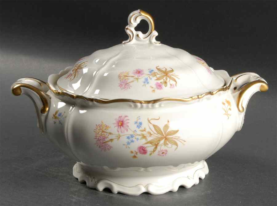 Lorraine Round Covered Vegetable by Edelstein-1