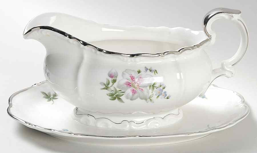 Lynn Gravy Boat with Attached Underplate by Edelstein-1