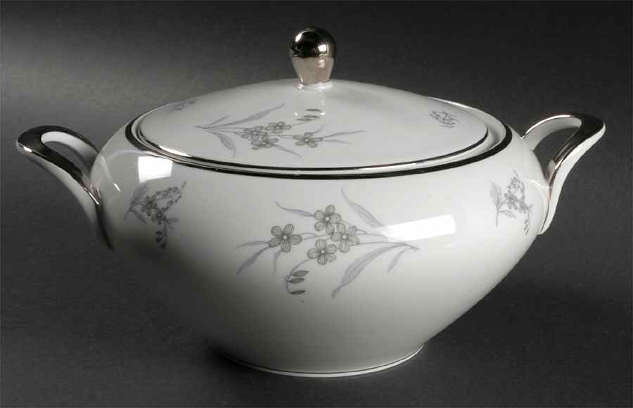 Modesto Round Covered Vegetable by Edelstein-1