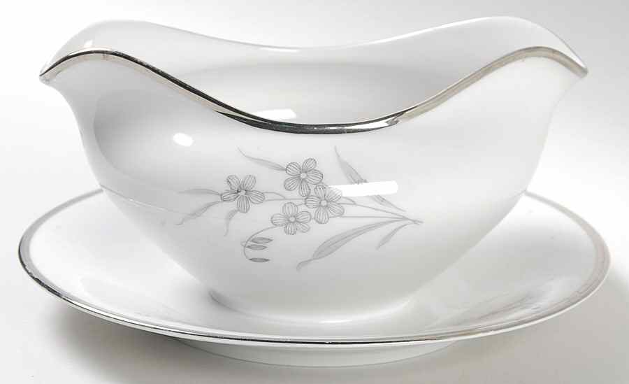 Modesto Gravy Boat with Attached Underplate by Edelstein-1