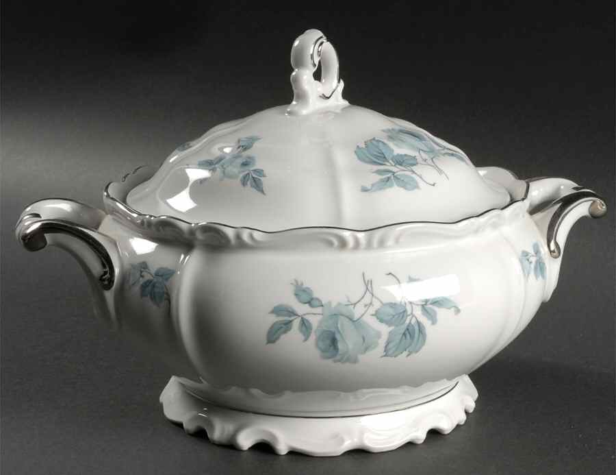 Montrose Round Covered Vegetable by Edelstein-1