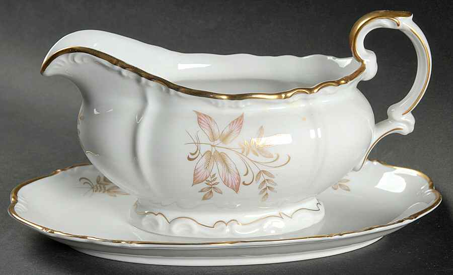 Oakland Gravy Boat with Attached Underplate by Edelstein-1
