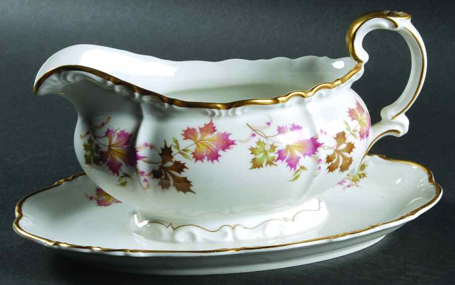 Ophelia Gravy Boat with Attached Underplate by Edelstein-1