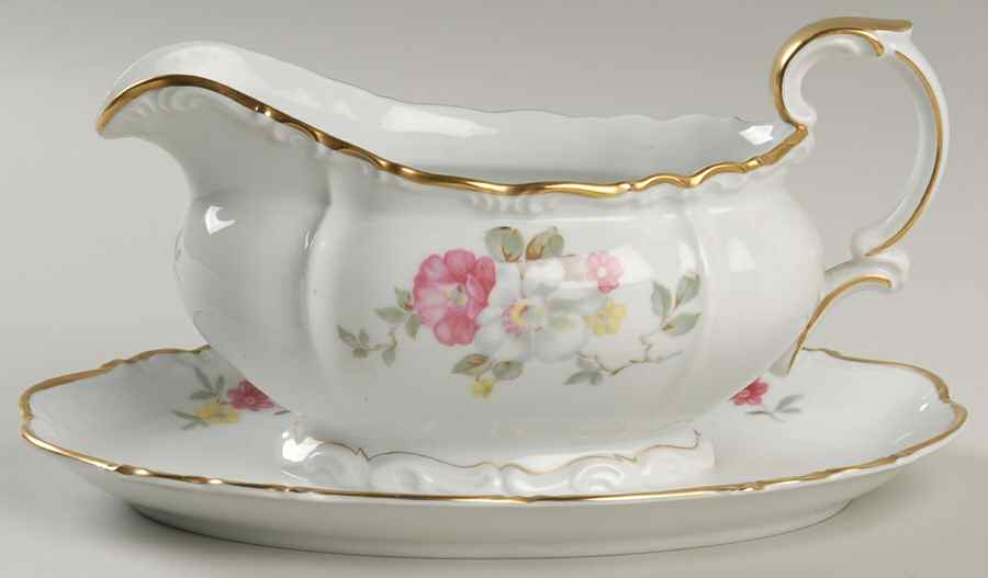 Oregon Gravy Boat with Attached Underplate by Edelstein-1