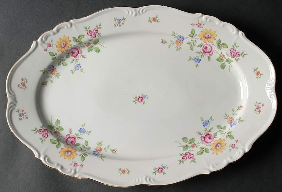 Queen's Rose (Whitebckgd) 15" Oval Serving Platter by Edelstein-1