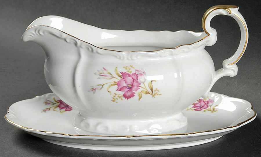 Shelby Shelbey Gravy Boat with Attached Underplate by Edelstein-1