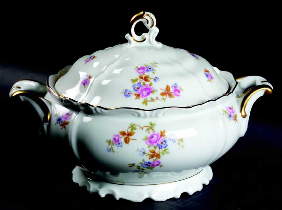 Silvia Round Covered Vegetable by Edelstein-1
